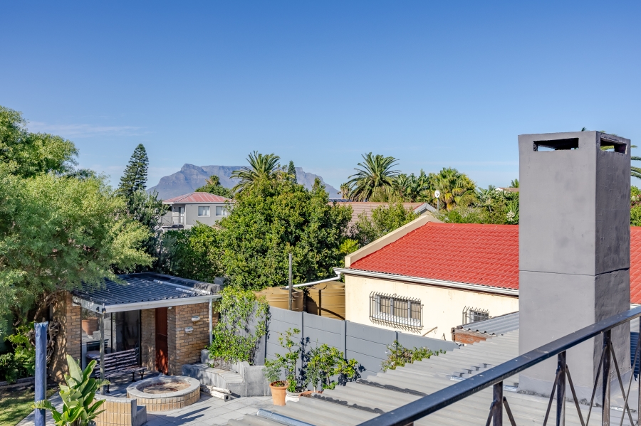 5 Bedroom Property for Sale in Flamingo Vlei Western Cape